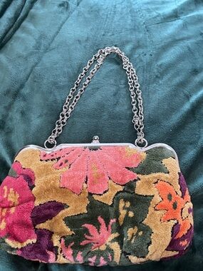 Floral Multicolor Velvet Chain-Handle Women's Clutch